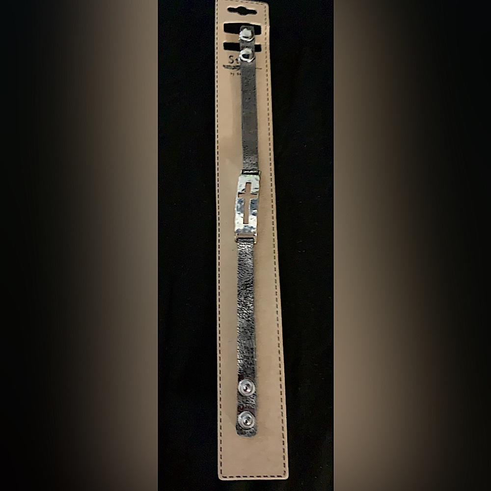 Cross bracelet